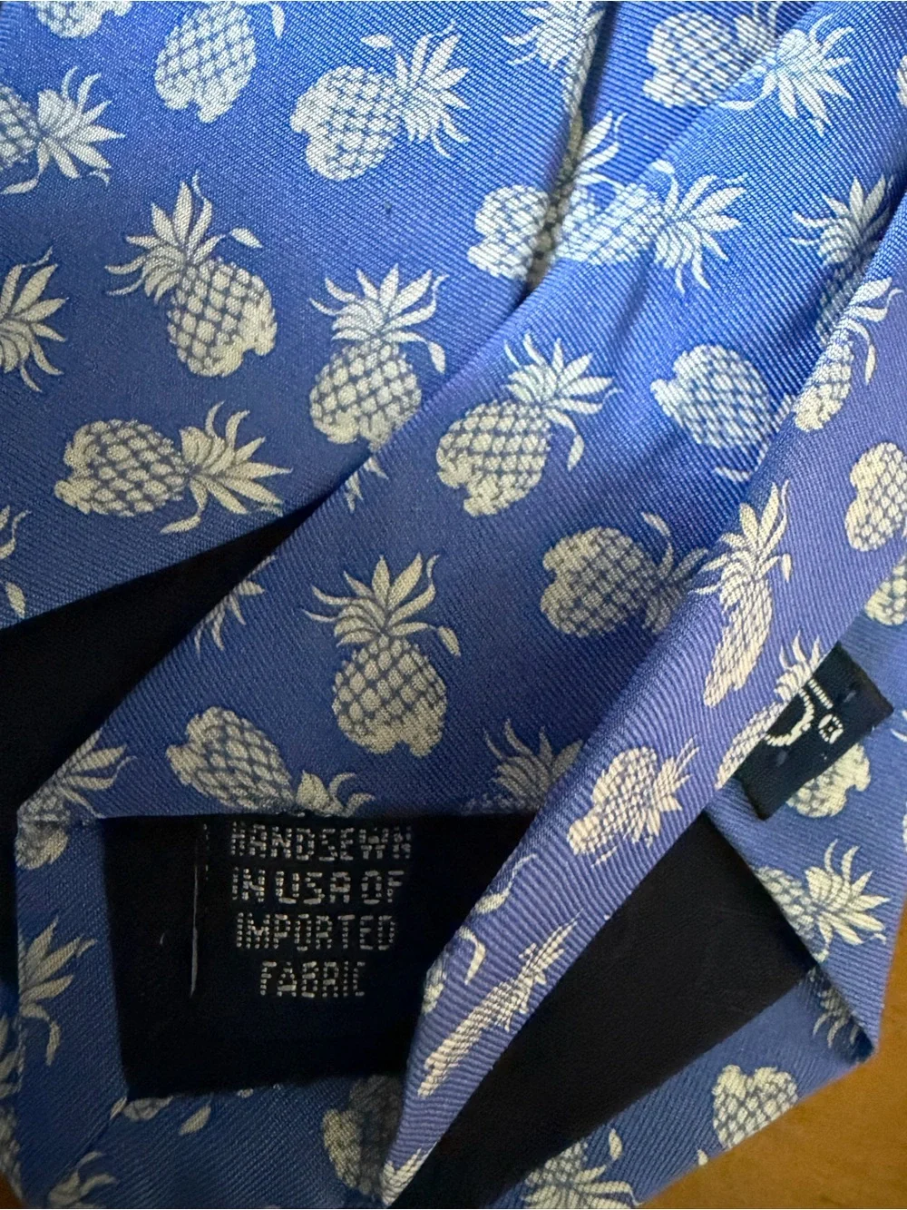 Lands’ End Men’s Blue Tie Pineapple All Over Design 100% Silk